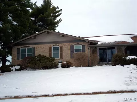 3145 Leisurewood Ct #A, Florissant, MO 63033