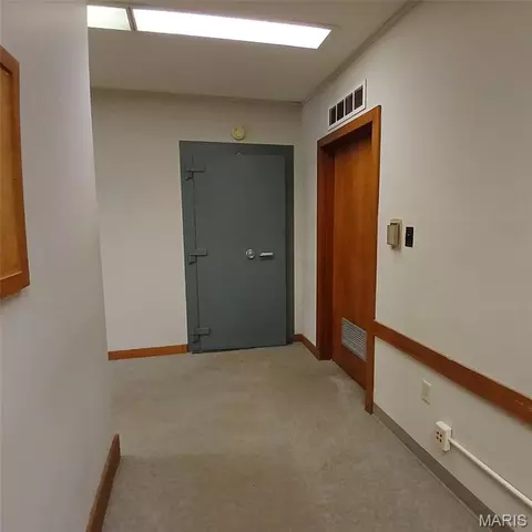 Entry Way - 122 N Main St, Arcadia, MO 63621 photo 1 of 2