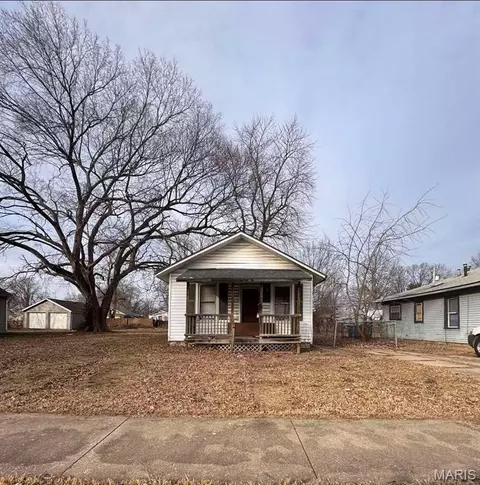 2933 Warren Ave, Granite City, IL 62040