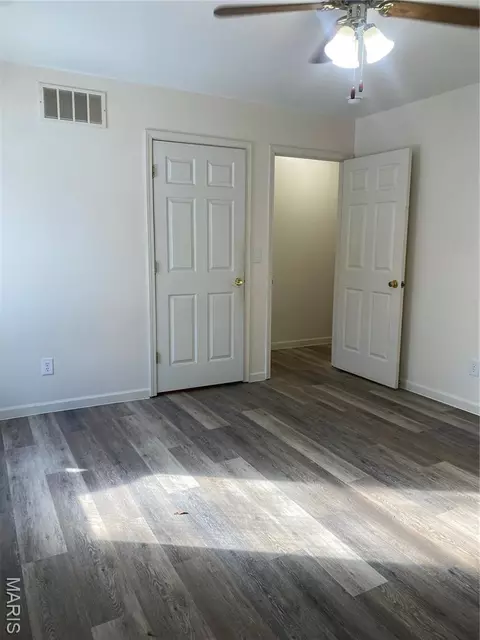 Bedroom - 2300 Willows Ct, Washington, MO 63090 photo 1 of 5