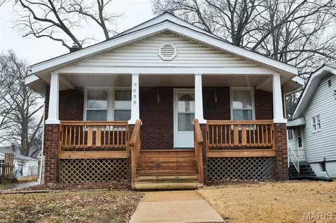 9038 Tudor Ave, Saint Louis, MO 63114