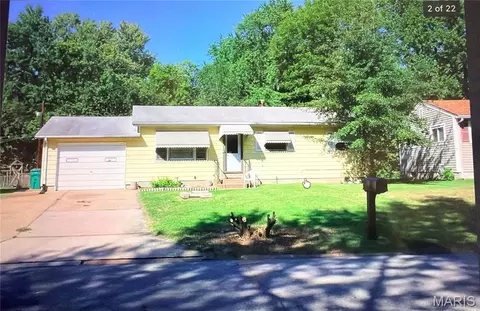 11905 Homestead Ave, Saint Louis, MO 63138