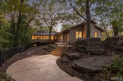 1800 W Adams Ave, Kirkwood, MO 63122