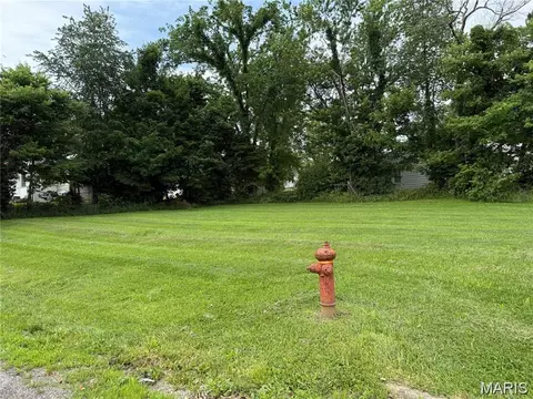 1106 W Gallatin St, Vandalia, IL 62471