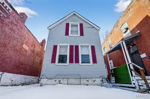 3721 S Compton Ave, Saint Louis, MO 63118