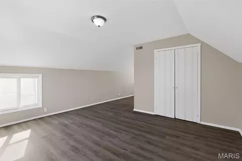 Bedroom - 3721 S Compton Ave, Saint Louis, MO 63118 photo 2 of 2