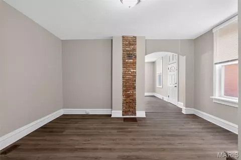 Living - 3721 S Compton Ave, Saint Louis, MO 63118 photo 3 of 5