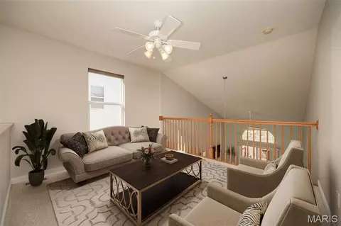 Living - 6827 Eagles Landing Ct, Pacific, MO 63069 photo 5 of 6