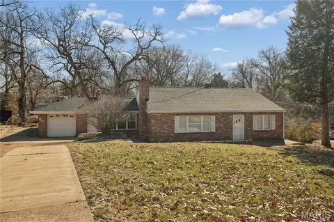 332 Argent Ave, Saint Louis, MO 63135