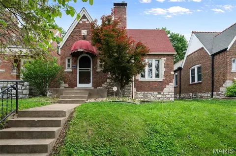 3927 Childress Ave, Saint Louis, MO 63109