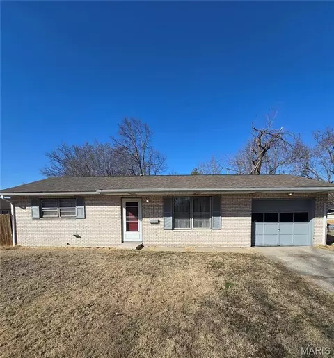 1 Saint Paul St, Granite City, IL 62040
