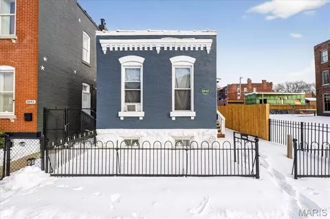 2843 Chippewa St, Saint Louis, MO 63118