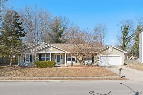 1018 Timber Creek Ln, O'fallon, IL 62269