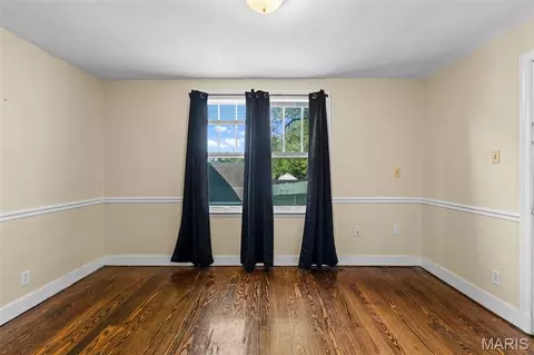 Bedroom - 305 Williams St, Washington, MO 63090 photo 5 of 7
