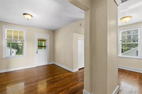Entry Way - 305 Williams St, Washington, MO 63090 photo 2 of 3