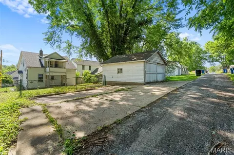 Exterior - 305 Williams St, Washington, MO 63090 photo 3 of 4