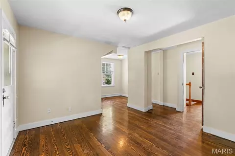 Entry Way - 305 Williams St, Washington, MO 63090 photo 3 of 3