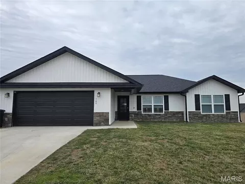 160 Mesa Dr, Waynesville, MO 65583