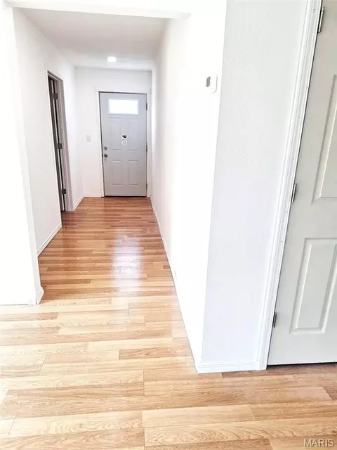 Entry Way - 10119 High St, Belgrade, MO 63622 photo 1 of 2