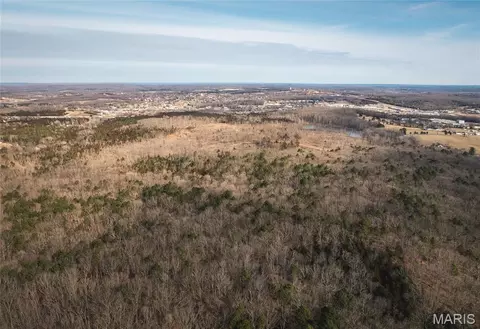 2 Mayo Ln, Potosi, MO 63664