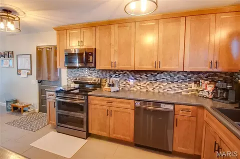 1011 Danforth St, Alton, IL 62002 photo 12