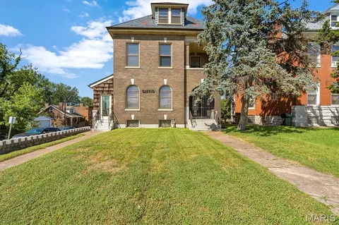 3831 S Grand Blvd, Saint Louis, MO 63118