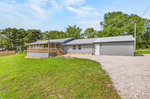 19901 Gore Rd, Sainte Genevieve, MO 63670
