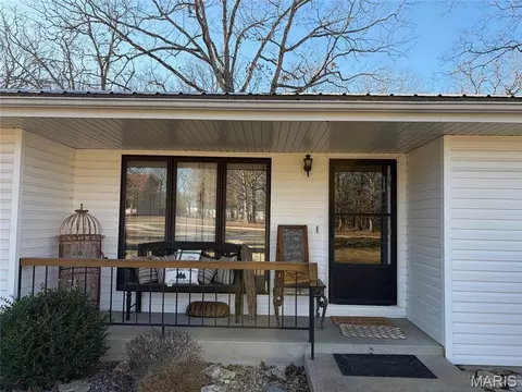 Exterior - 13915 Maple Ln, Plato, MO 65552 photo 2 of 5
