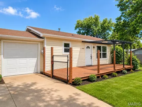 676 Lynn Ln, Lonedell, MO 63060