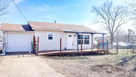 676 Lynn Ln, Lonedell, MO 63060