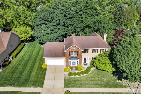 134 Rosebrook Dr, Florissant, MO 63031