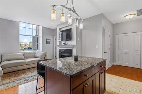 1515 Lafayette Ave #109, Saint Louis, MO 63104
