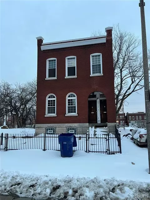 4312 College Ave, Saint Louis, MO 63107