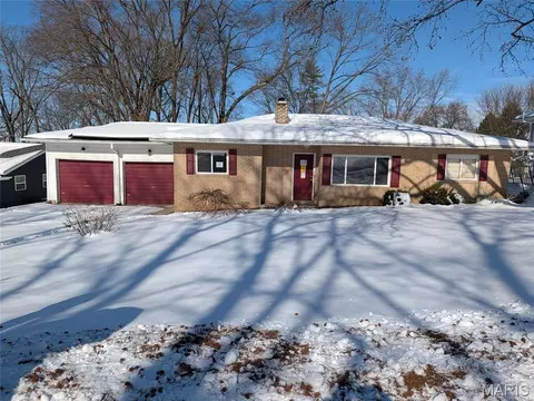 56 Judy Dr, Saint Charles, MO 63301