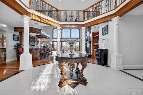 Entry Way - 27499 Franklin Rd, Wright City, MO 63390 photo 1 of 8