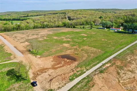 1 Jackal Rd, Potosi, MO 63664