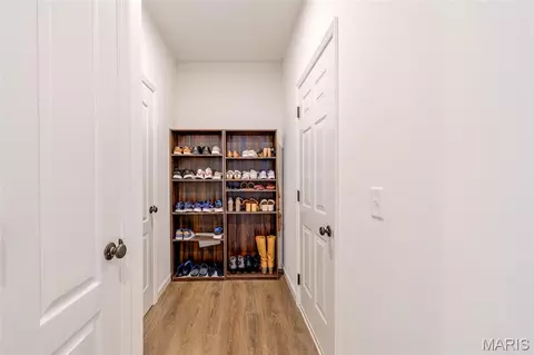Entry Way - 327 Dalriada Blvd, O'fallon, MO 63368 photo 4 of 5