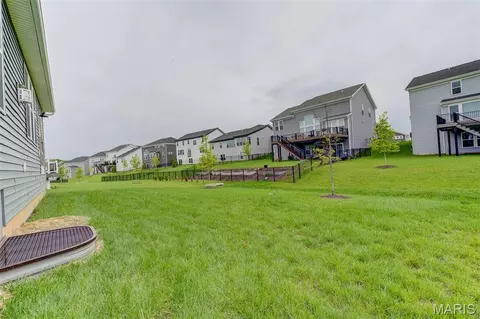 Exterior - 327 Dalriada Blvd, O'fallon, MO 63368 photo 1 of 5