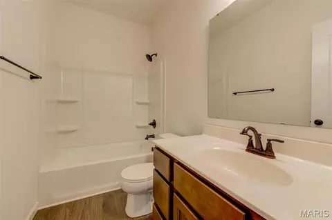 Bath - 327 Dalriada Blvd, O'fallon, MO 63368 photo 2 of 2
