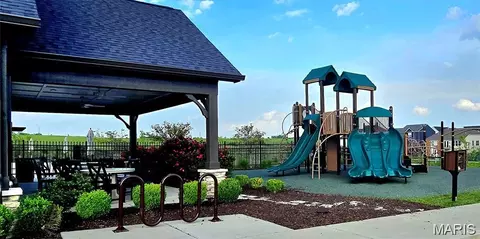 Other - 327 Dalriada Blvd, O'fallon, MO 63368 photo 15 of 16