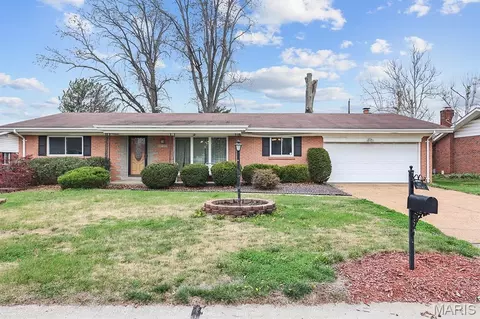 11511 Corlyn Dr, Saint Louis, MO 63138