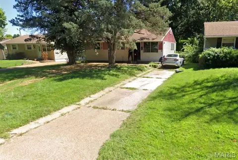 10536 Durness Dr, Saint Louis, MO 63137