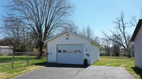 Other - 701 E Dent St, Salem, MO 65560 photo 8 of 16