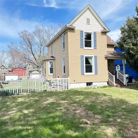 6969 Marquette Ave, Saint Louis, MO 63139