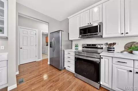Kitchen - 112 Wake Forest Pl, O'fallon, MO 63368 photo 6 of 6
