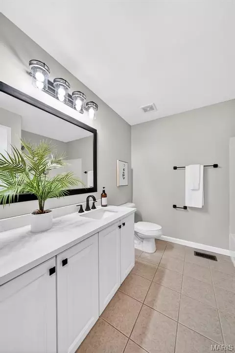 Bath - 112 Wake Forest Pl, O'fallon, MO 63368 photo 6 of 8