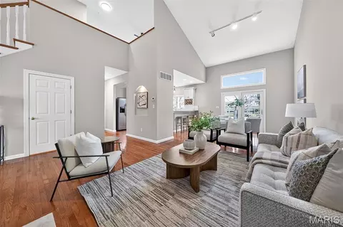 Living - 112 Wake Forest Pl, O'fallon, MO 63368 photo 2 of 4