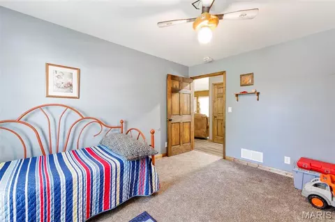Bedroom - 14502 E State Hwy E, Cadet, MO 63630 photo 4 of 6