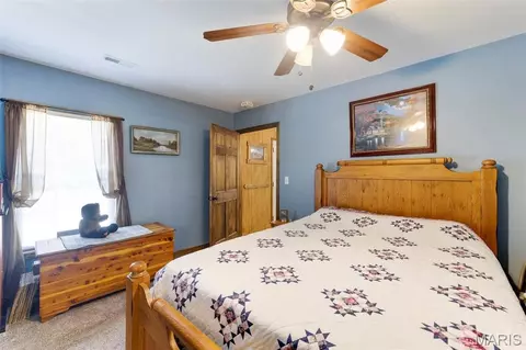 Bedroom - 14502 E State Hwy E, Cadet, MO 63630 photo 2 of 6