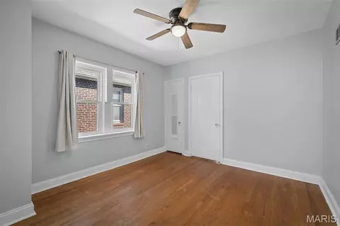 7337 Sharp Ave, Saint Louis, MO 63116 photo 6